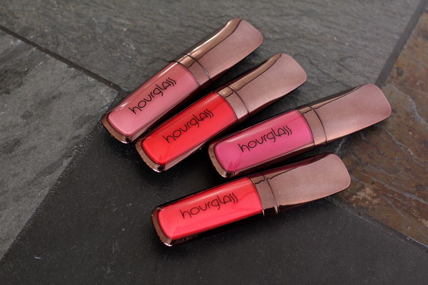 hourglass-opaque-rouge-liquid-lipstick.jpg