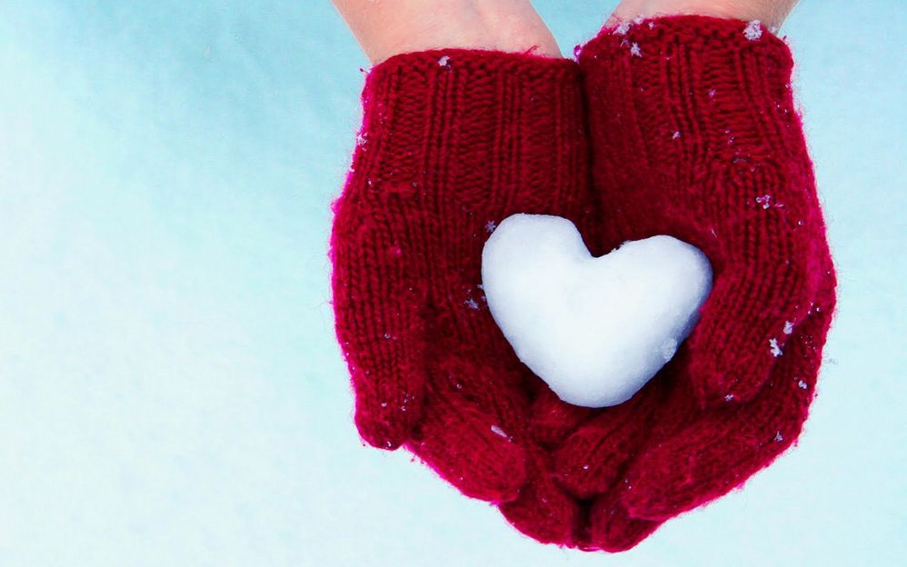 Christmas HD wallpapers snow heart 2013.jpg