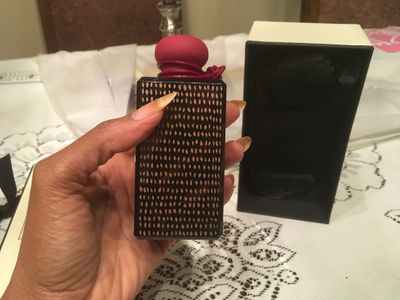 Look at the hand painting