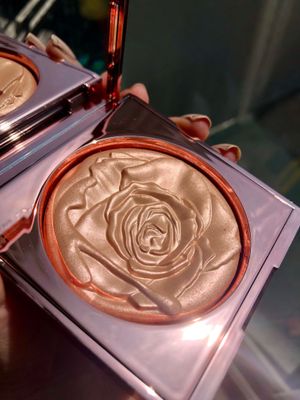Close up of Gilded Rose