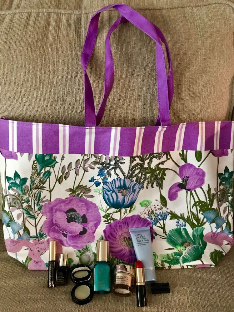 Ordered from Lord & Taylor for the first time.  The Estee Lauder pore minimizing serum is what I bought, and everything else with the bag was free.