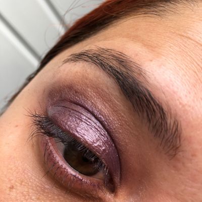 the only way I've found to successfully wear the colours; Satou Ume is applied in a thin, glossy strip near the lash line so that it is too low to transfer to the crease