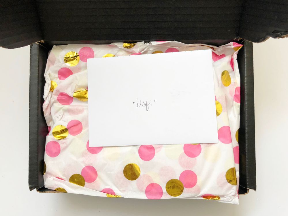 How cute is this package?!