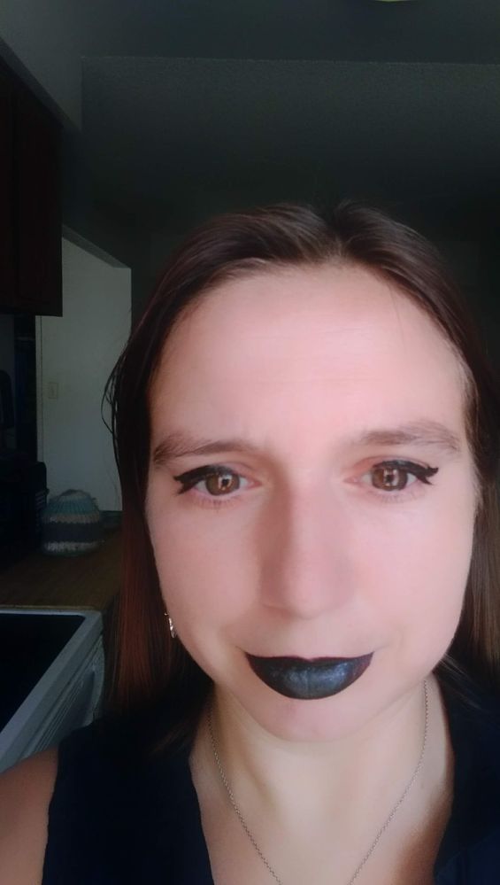 KVD lipstick in Nayeon