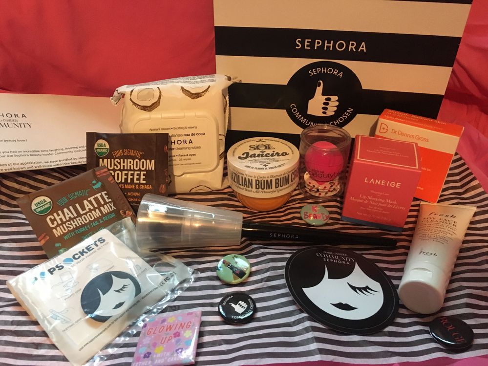 Gift bag. Thank you so much, very generous!