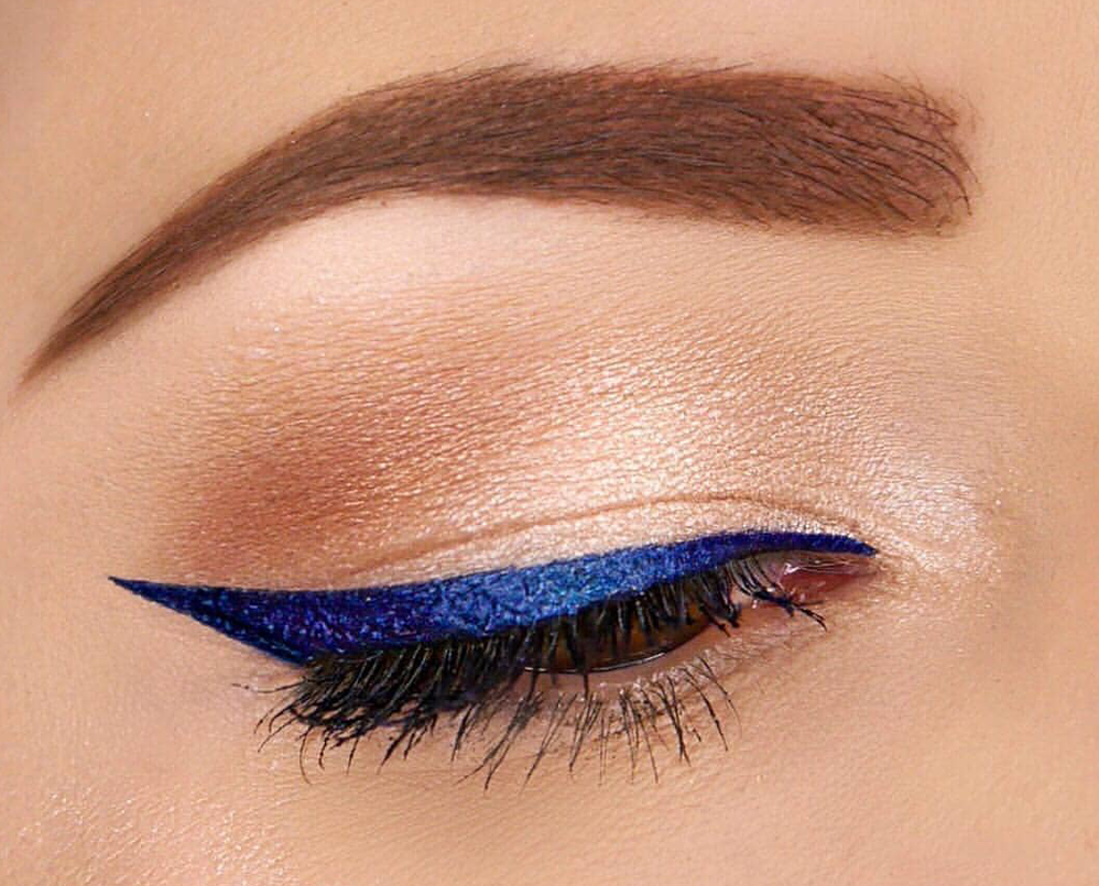 Re: Makeup Looks for a Royal Blue dress? 