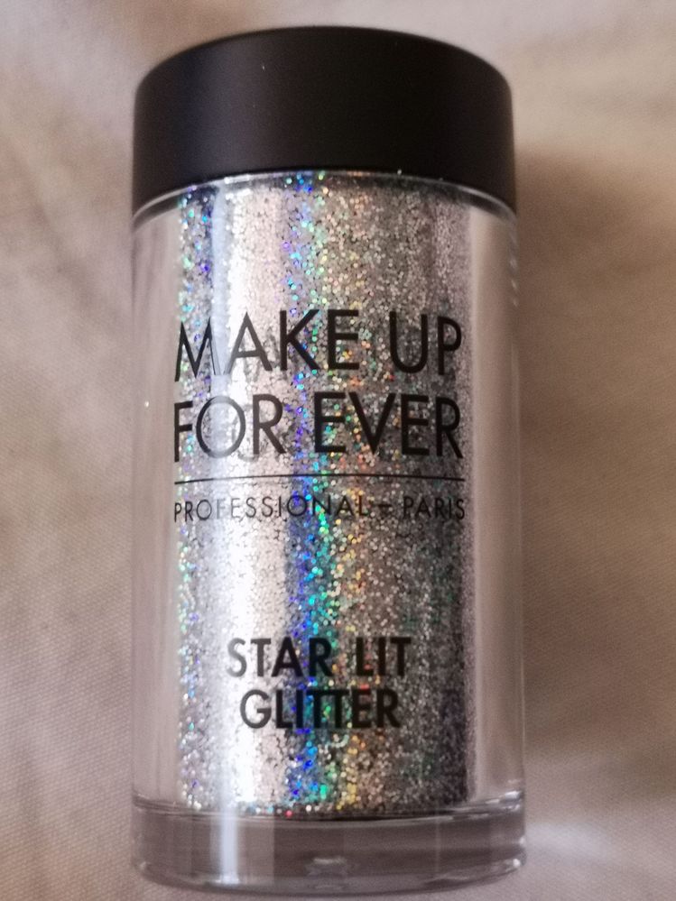 The MUFE glitter is holographic :)