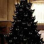 crazy-cat-lady-christmas-tree.jpg