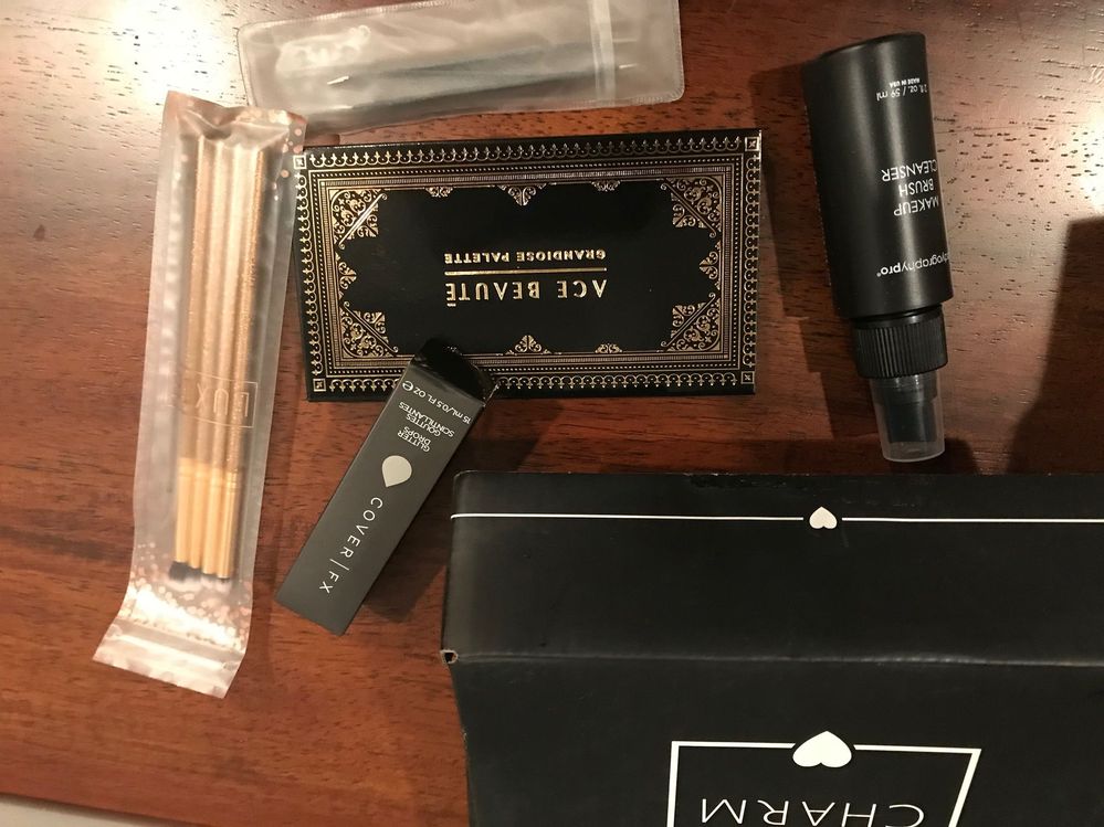 Boxy charm - Accidental order