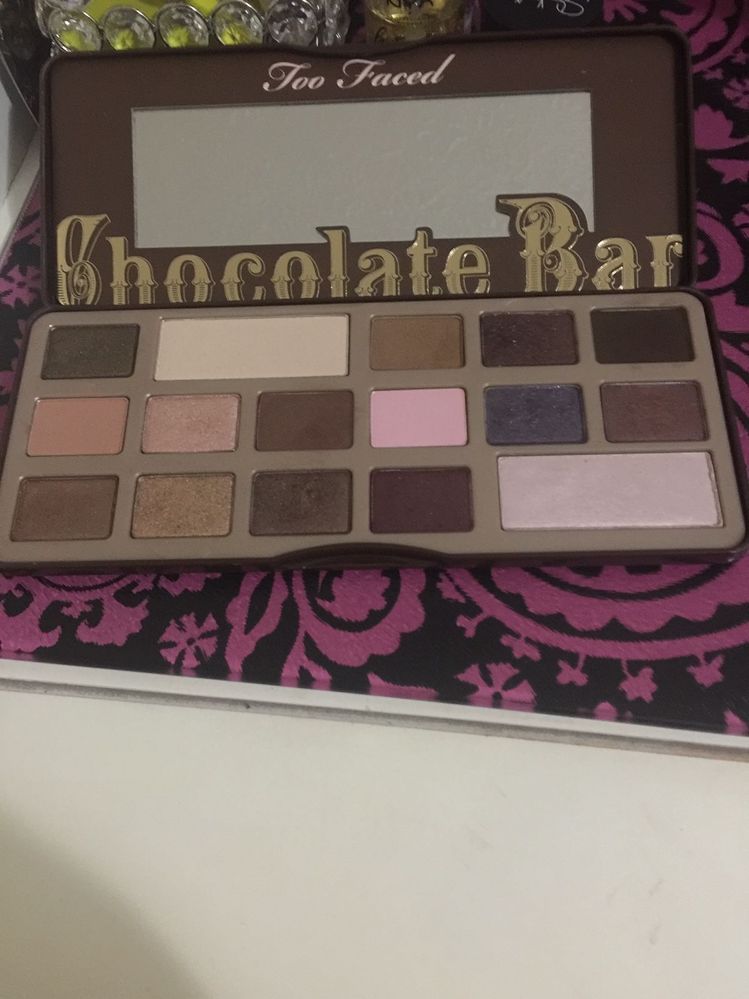 Too Faced Chocolate Bar