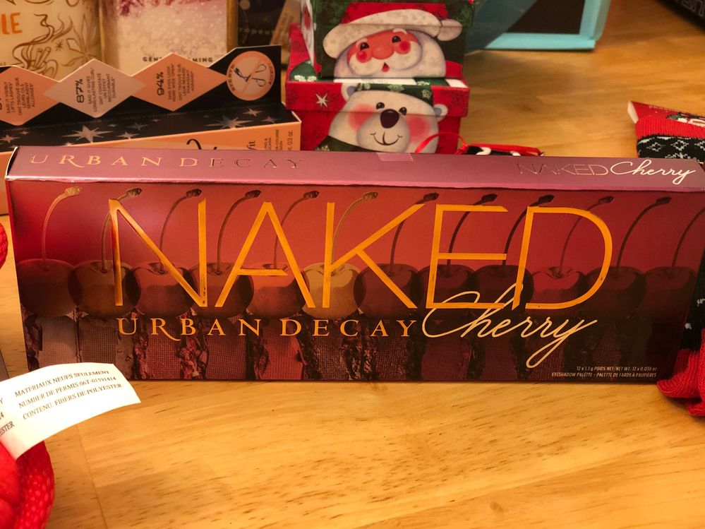 She also sent me my most desired thing this season: NAKED CHERRY!!!! :)