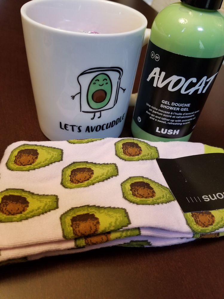 The cutest mug ever!! I saw someone else JUST got this Lush body wash and I instantly wanted it!! And the cutest 'cado socks ever!! The mug is also filled with Hershey kisses!