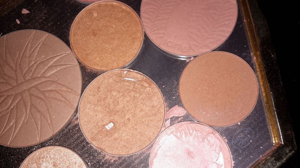 3 dark ones are Cargo