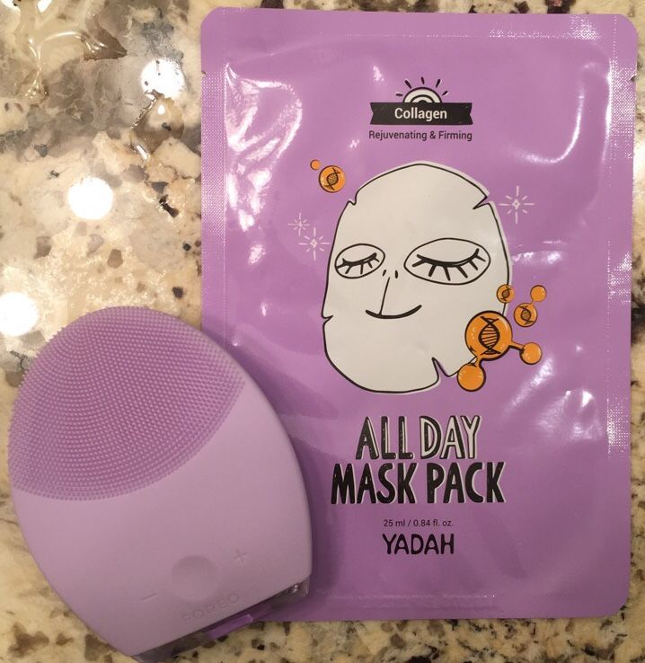 Mask pack. Маска Yadah. All Day Mask Pack Yadah. Маска Yadah для чувствительной кожи. Yadah Moisturizing Mask Pack.