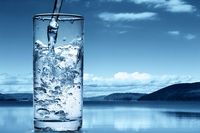 distilled-water-vs-filtered-water.jpg