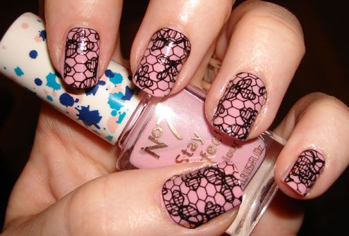 Accessorize-Lace-Nail-Art-T.jpg