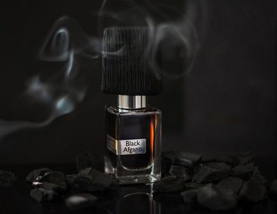 profumo-da-uomo-black-afgano-naso-matto