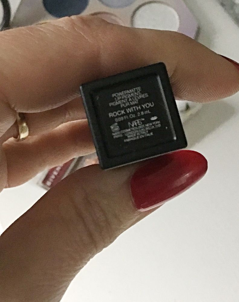 NARS power matte Rock with You