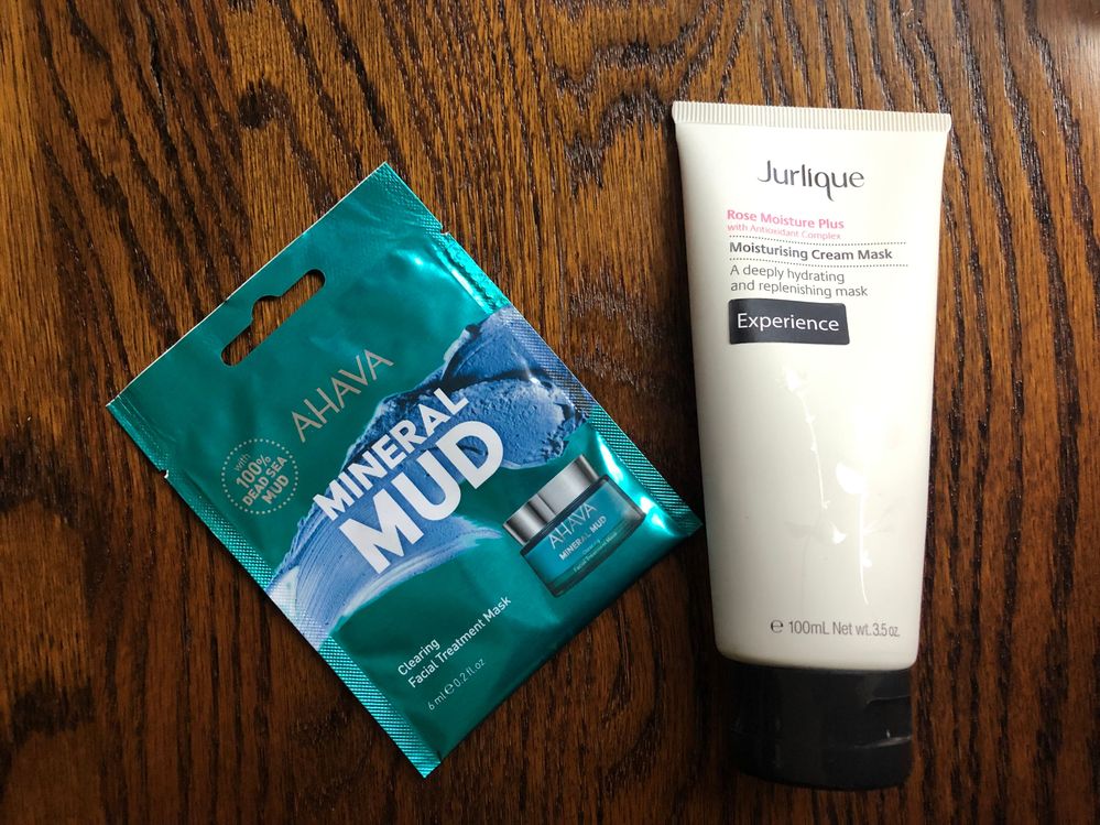 M week - mineral mud mask + moisturizing mask