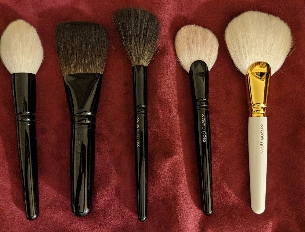 L-R: WG Holiday Brush 2014 (00), 2015, 2017, 2018, and 2019.