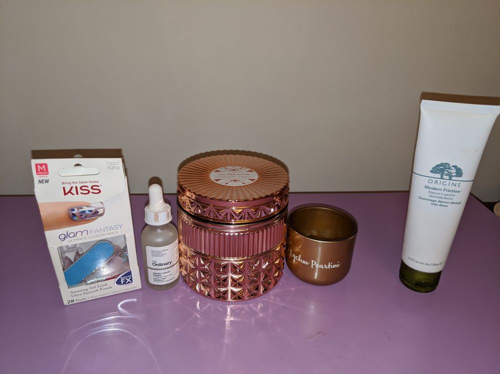 Pleasantly surprised with these press on nails. Super bummed The Ordinary stopped carrying this formulation of salicylic acid. Candles both smell great; would def repurchase the Capri Blue, but Ulta seemed to stop carrying it. Decluttered the Origins. It was reallllly old. Too abrasive for my face, used it on my feet for a time.