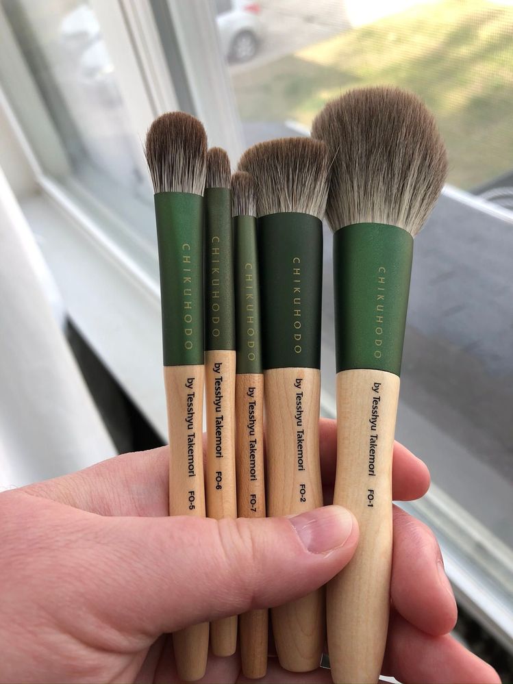 Chikuhodo Z-11 Blending Brush, Z Series - Japanese Makeup Brushes