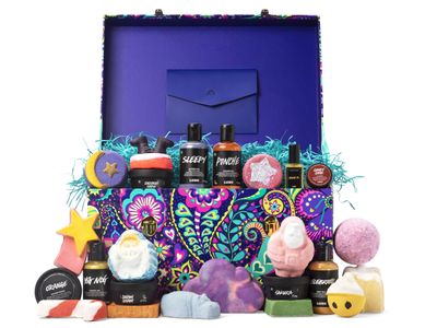 lush-beauty-advent-calendar-2020-1597828150