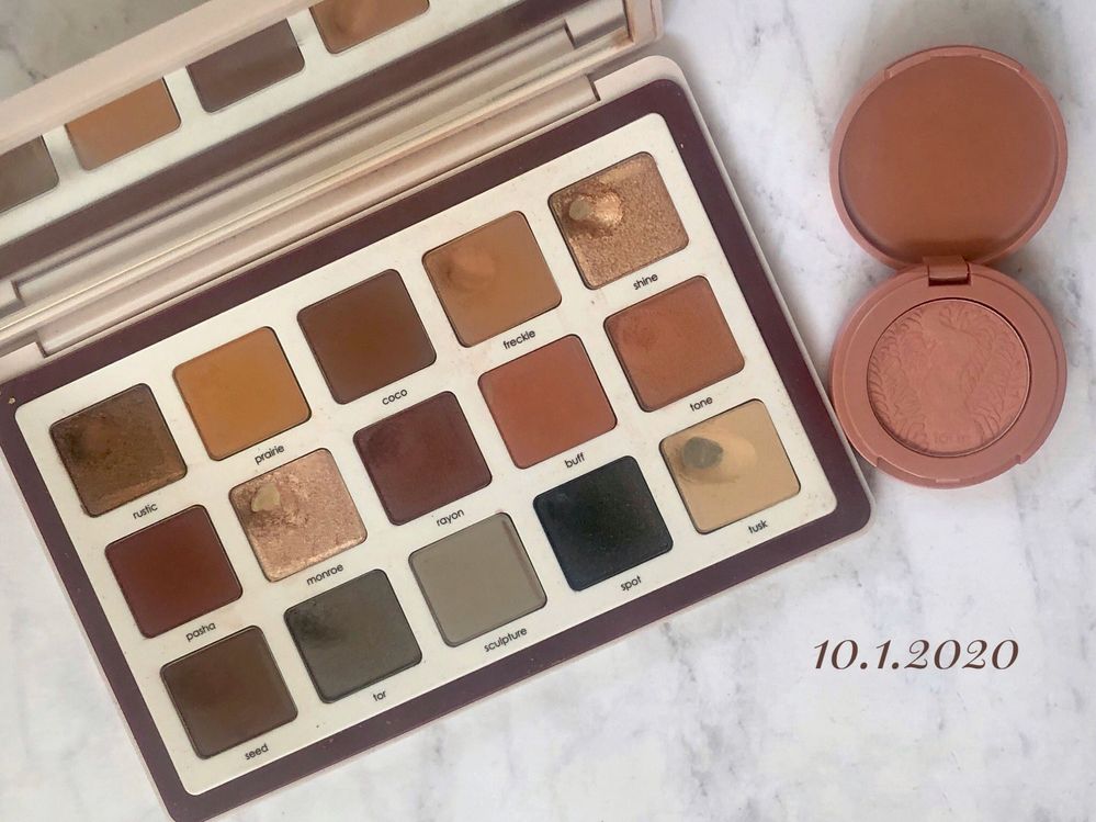 Panning another shadow is taking longer than I thought it would, but I'm not giving up!! I will hit pan on Freckle before the year is over!!! As for the Tarte blush, I'm not as optimistic, but we shall see.
