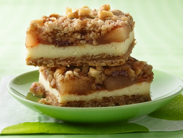 apple cheese cake bars.jpg