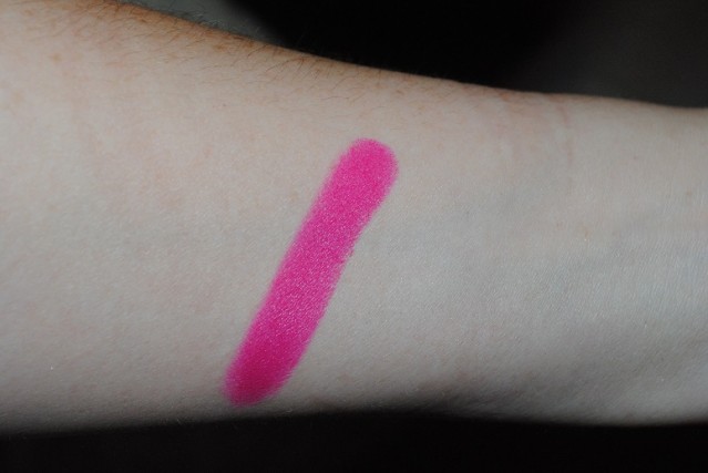 tom-ford-april-2015-lip-color-matte-electric-pink-swatch-639x427.jpg