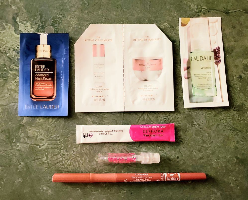 Trying to clear out a few more samples (except for the lip liner, which was a dud).