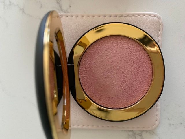 Rose loaded highlighter