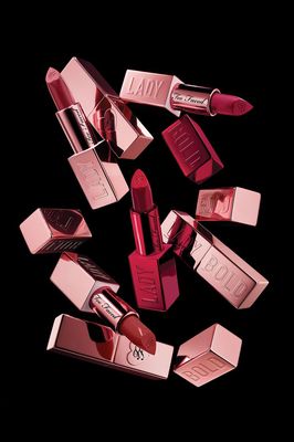 https%3A%2F%2Fhypebeast.com%2Fwp-content%2Fblogs.dir%2F6%2Ffiles%2F2021%2F08%2Ftoo-faced-lady-bold-lipstick-lip-liner-collection-1