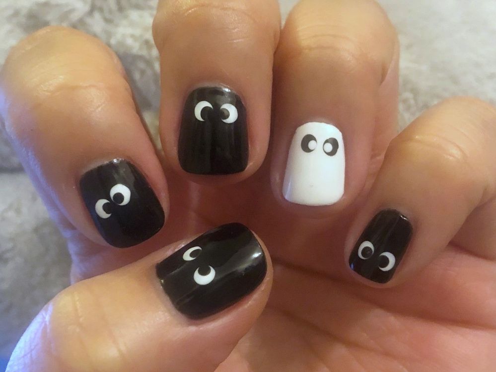 10.24.2021 Halloween Nails.jpg