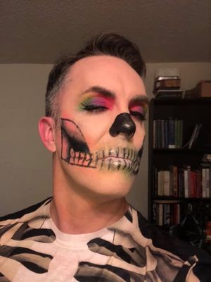 Glam_Skull.JPG