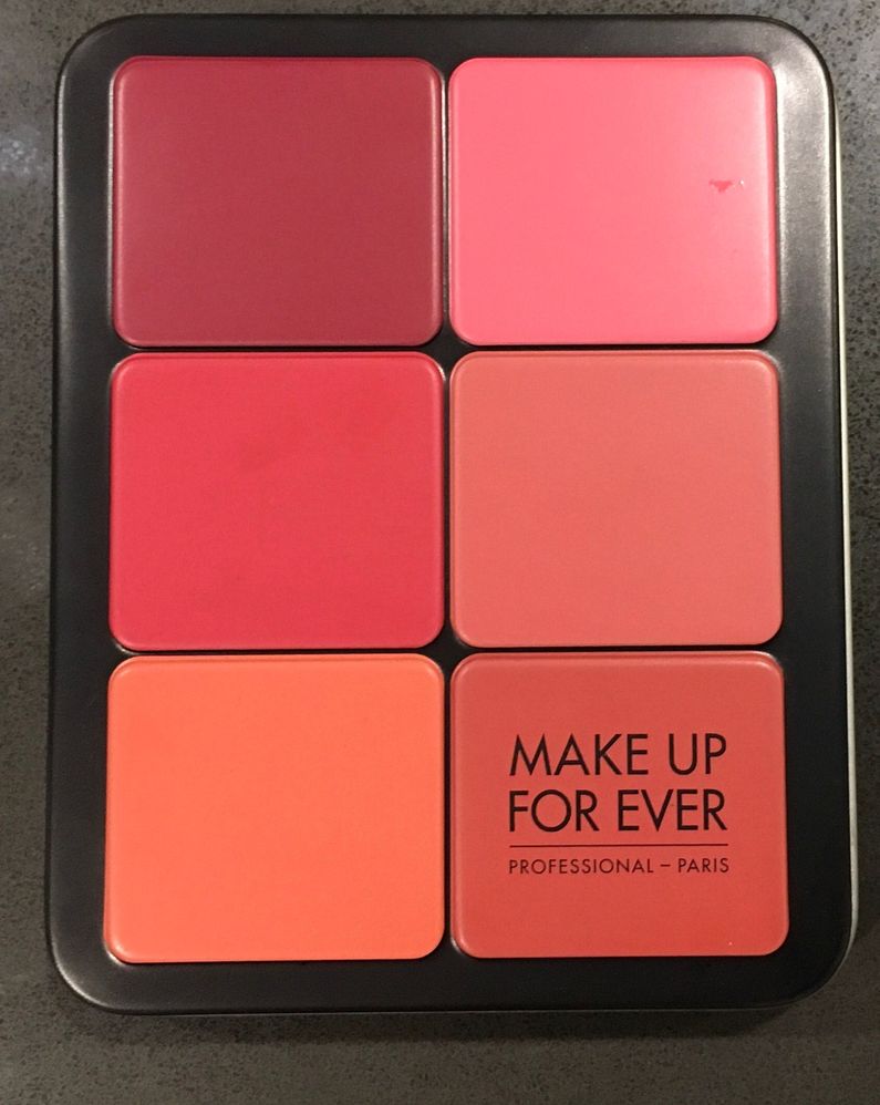 This is the outside packaging of the MUFE Palette. Really cool IMO