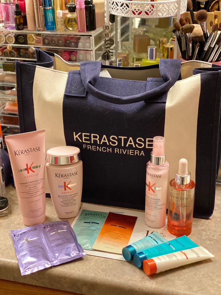 Purchases plus free gift Kerastase Black Friday.