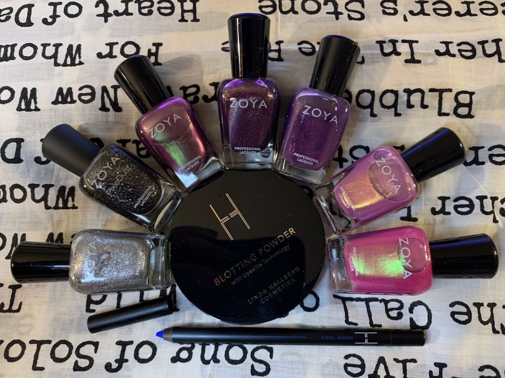 Polish shade names, clockwise, starting with silver: Jett, Dahlia, Adina, Dominique, Tru, Zara, and Reece.