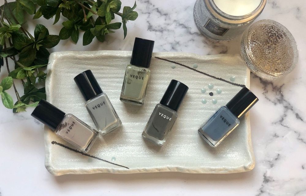 Veque - sadly, their online site has closed. I'm happy I was able to pick up the polishes in this collection which were inspired by (and named after) neighborhoods in San Francisco.