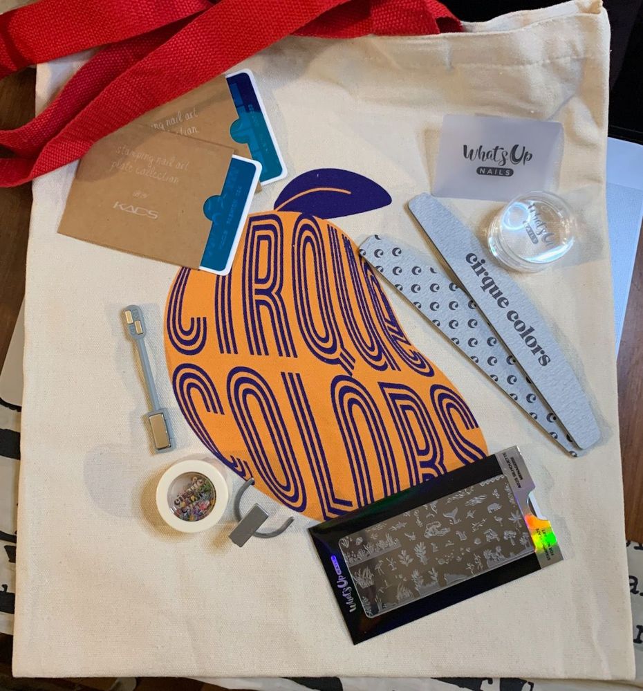 Hooray for free tote bags!