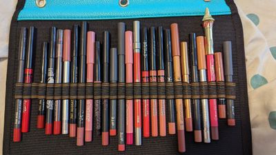 Lip Liners 1.jpg