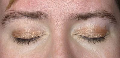 4- Laura Mercier Rose Gold.jpg