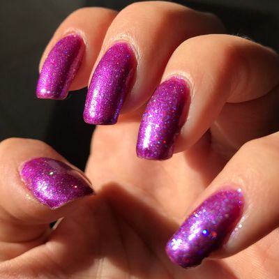 Magenta shift under direct sun