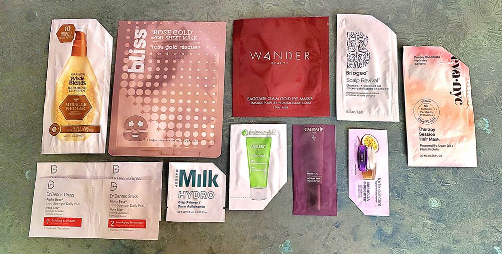 Out of everything the best things were the Wander Beauty eye masks an (surprisingly) the Garnier Whole Blends leave-in (I ended up buying the full size!).