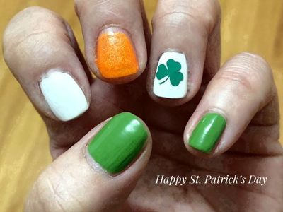 3.17.2023 St. Patrick’s Day Nails.jpg