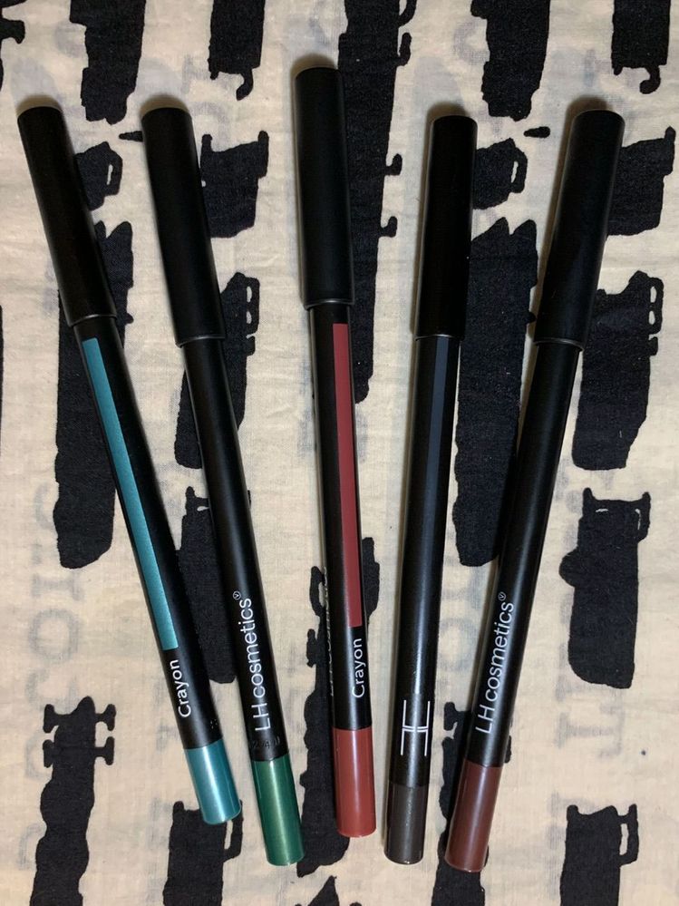 Linda Hallberg makes good liners.