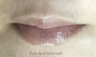 3.2024 Gisou shimmery lip oil.jpg