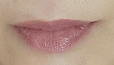 YSL Loveshine 203 (immediately after application)