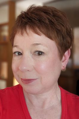 Wearing Les Beiges Sun-Kissed Powder in Deep Mauve