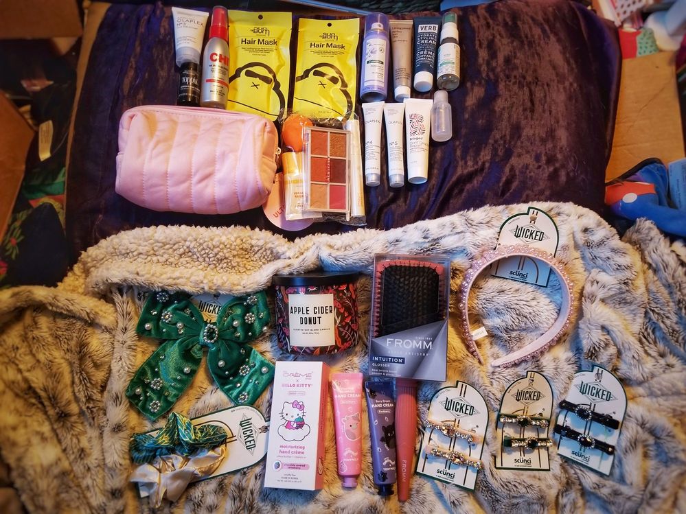 top is GWP(s), bottom is purchases